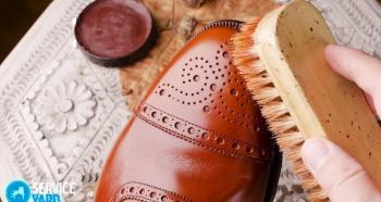 Як почистити тканинне взуття швидко та ефективно?